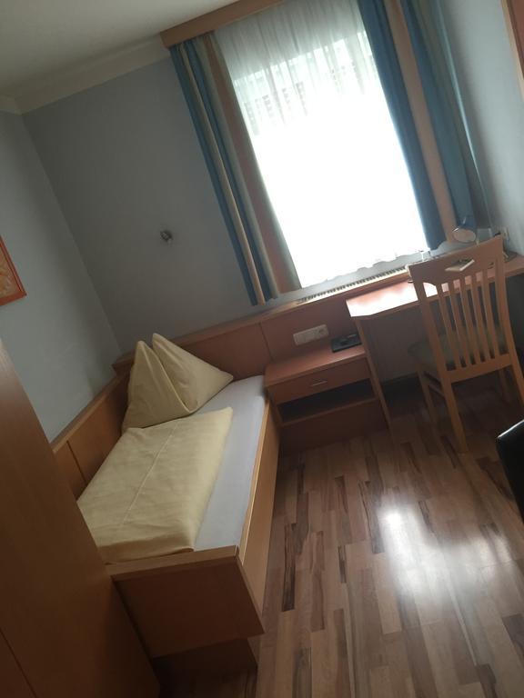 Gasthaus Hotel Feldschlange Рид им Инкрайс Екстериор снимка