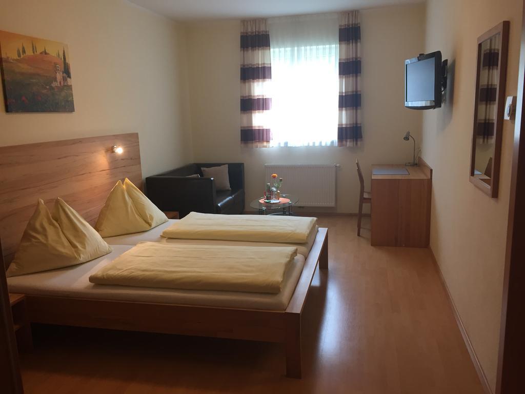 Gasthaus Hotel Feldschlange Рид им Инкрайс Екстериор снимка